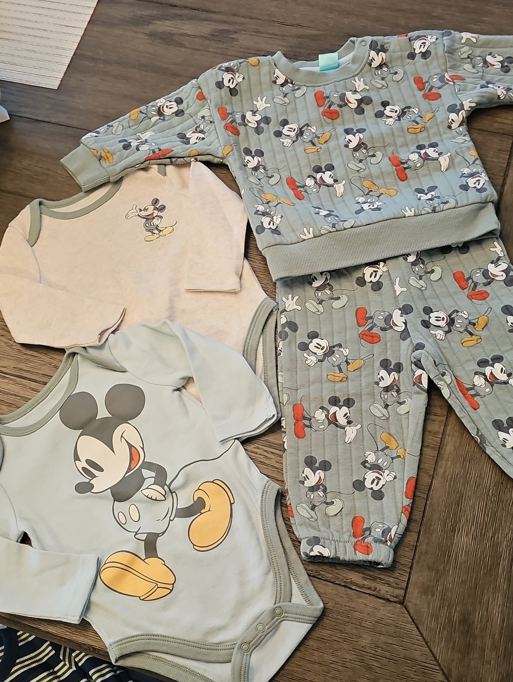 NWOT- Disney Mickey Mouse 4-Piece Sweat Set - Light Green/Gray/Cream